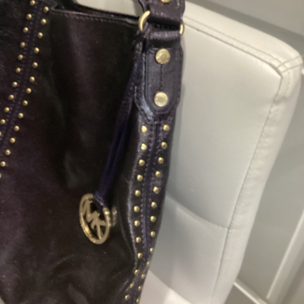 Michael Kors Purple and Gold Studded Shoulder Bag. Used not new - Picture 5 of 9